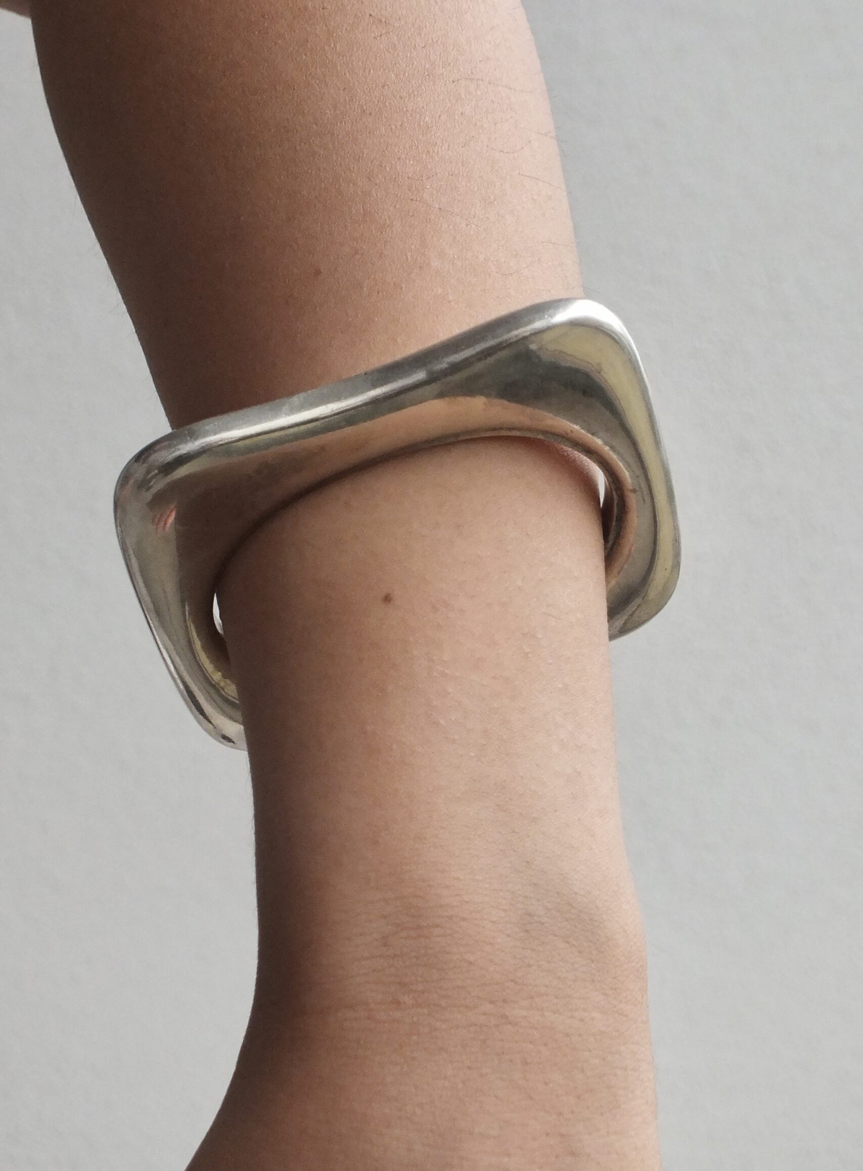 The Halo Block Bracelet - Image 4