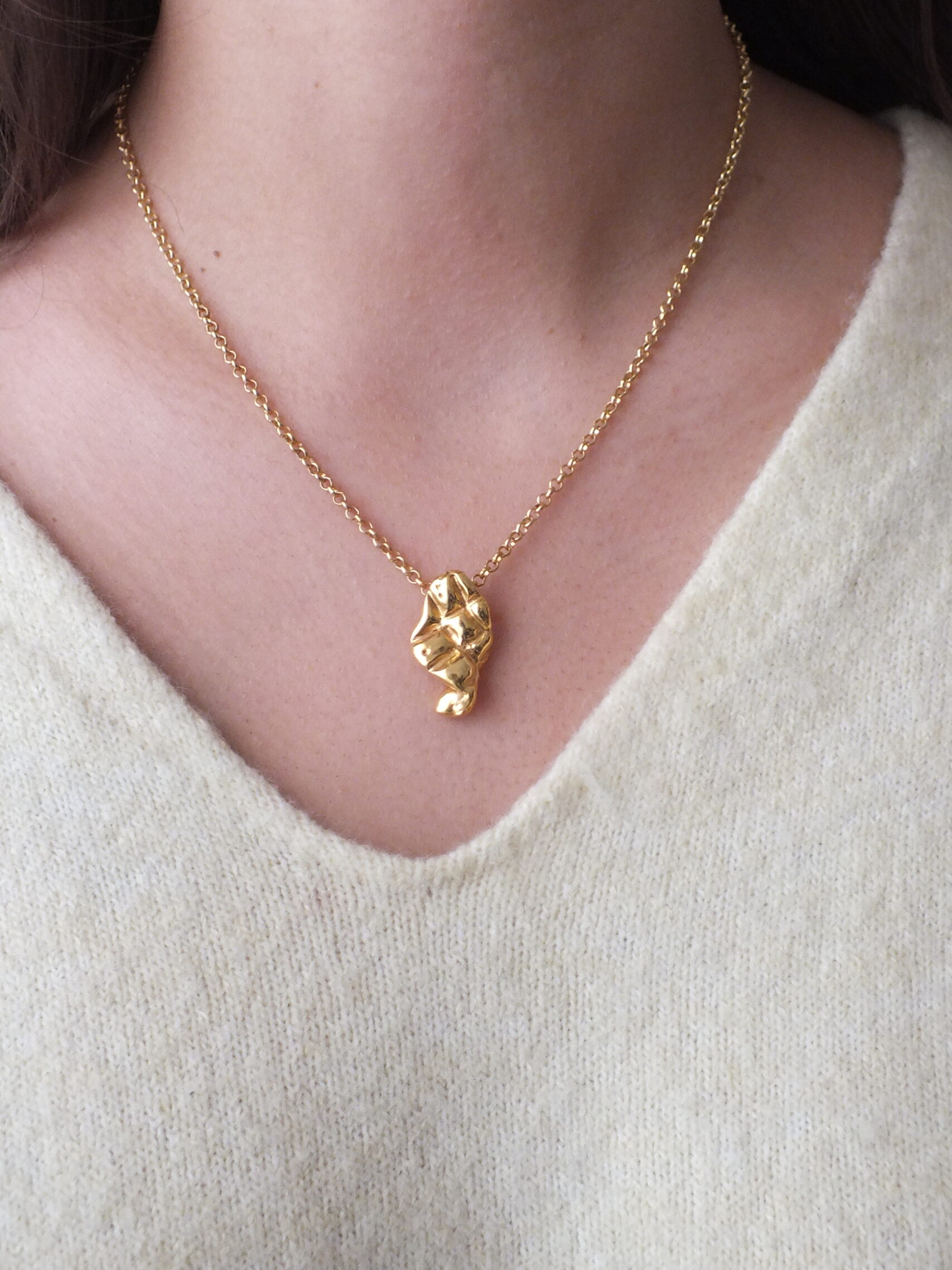 Pollen Gold Necklace - Image 2